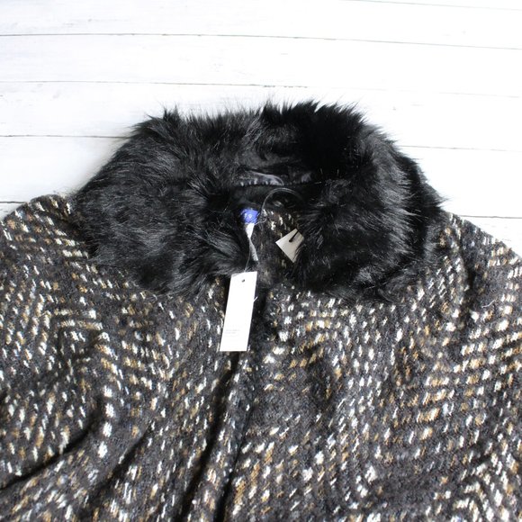 Apt 9 Women's Sweater Knit Shawl Coat Wrap One Size Black Brown White Fur - Picture 7 of 7